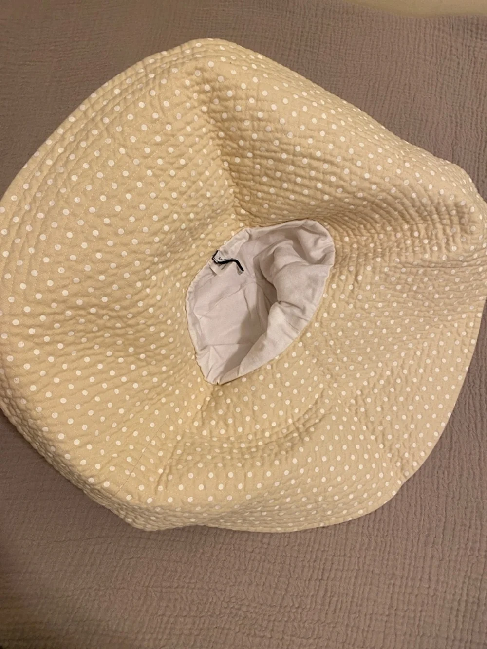 KREISI COUTURE Beige Polka Dot & White Reversible Sun Hat